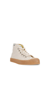 Novesta Star dribble